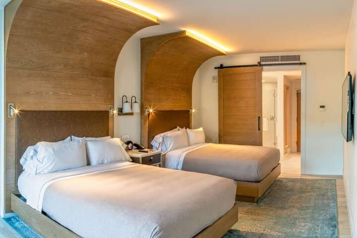 Room 26 of 82