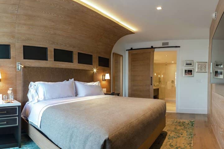 Room 18 of 82