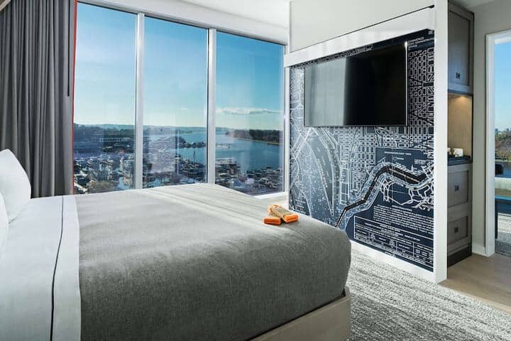 Room 15 of 49